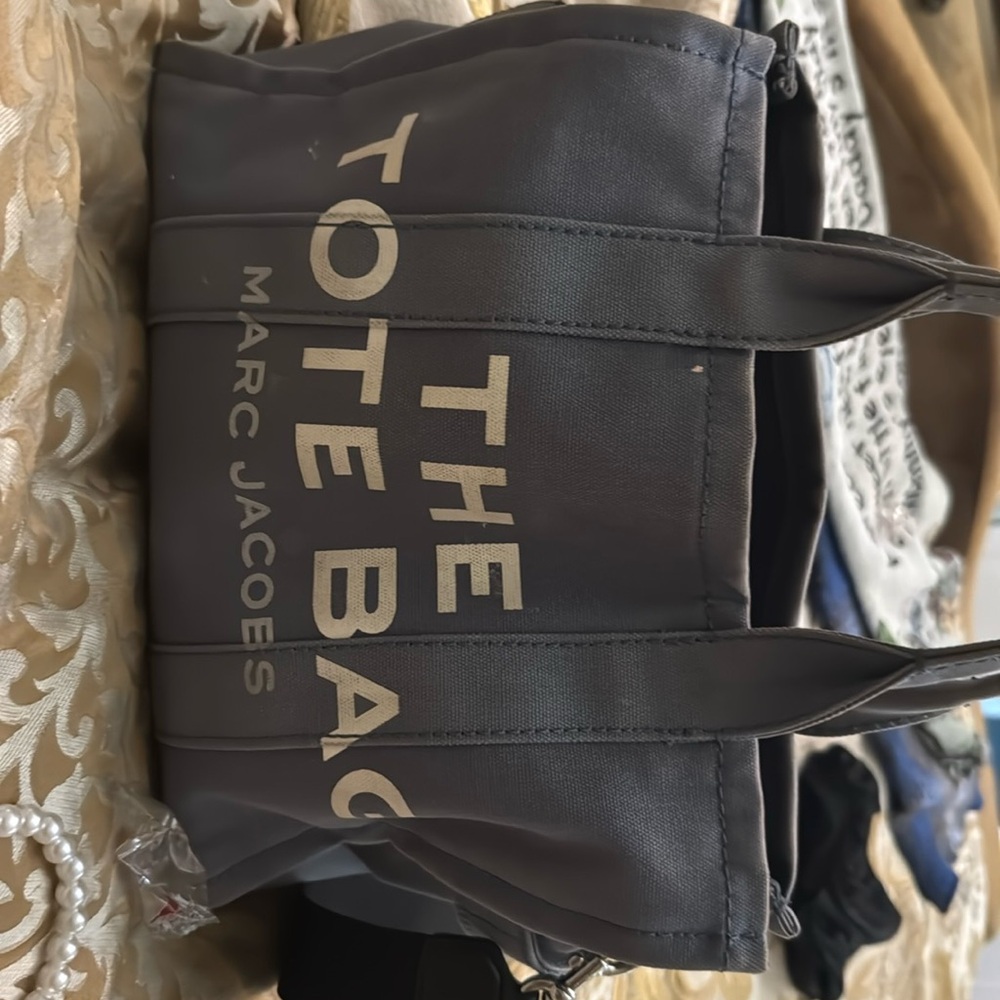 Used The tote bag by marc Jacobs